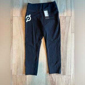 NWT Peloton essential capri small
